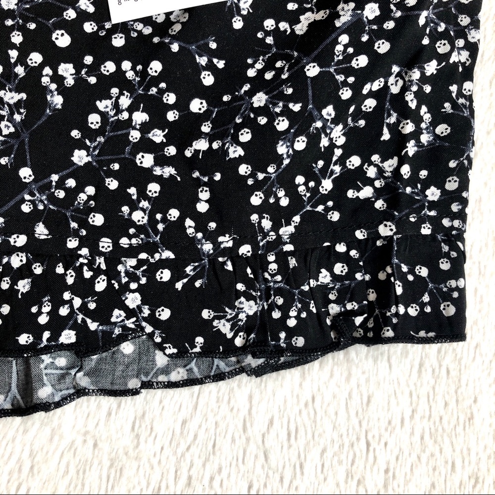 Iron Fist Death Breath Short with Skulls Size L - Picture 3 of 8
